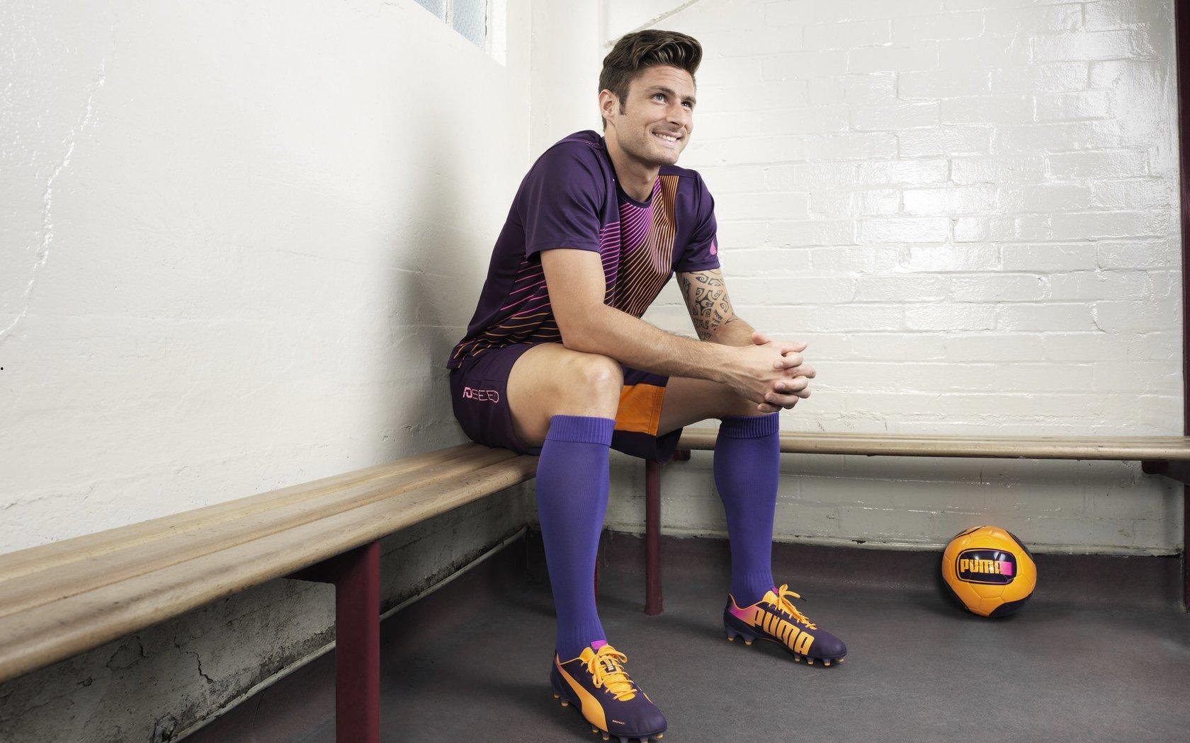 罗马诺独家爆料，阿德耶米坚定留守多特，未来计划与俱乐部深度绑定